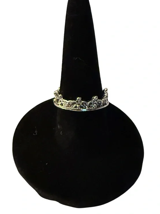 Silver Crown Band Ring - Elegant Women's Silver Ring - Picture 1 of 1